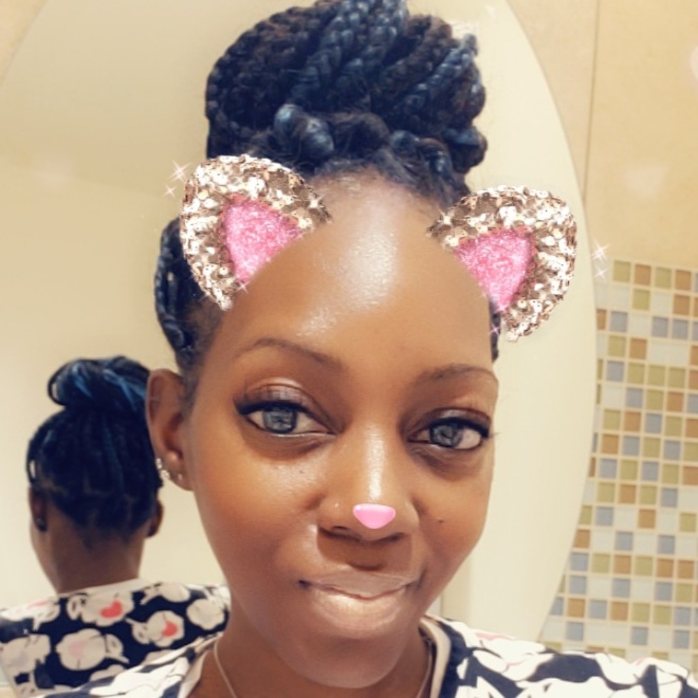 Meet your Posher, Latoyia
